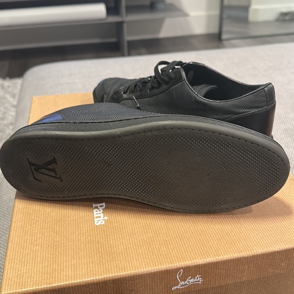 Black Louis Vuitton sneakers - Picture 6 of 6